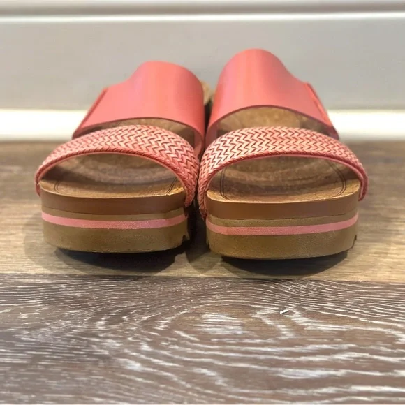 REEF Cushion Vista Hi Comfort Platform Sandal - Picture 4 of 10